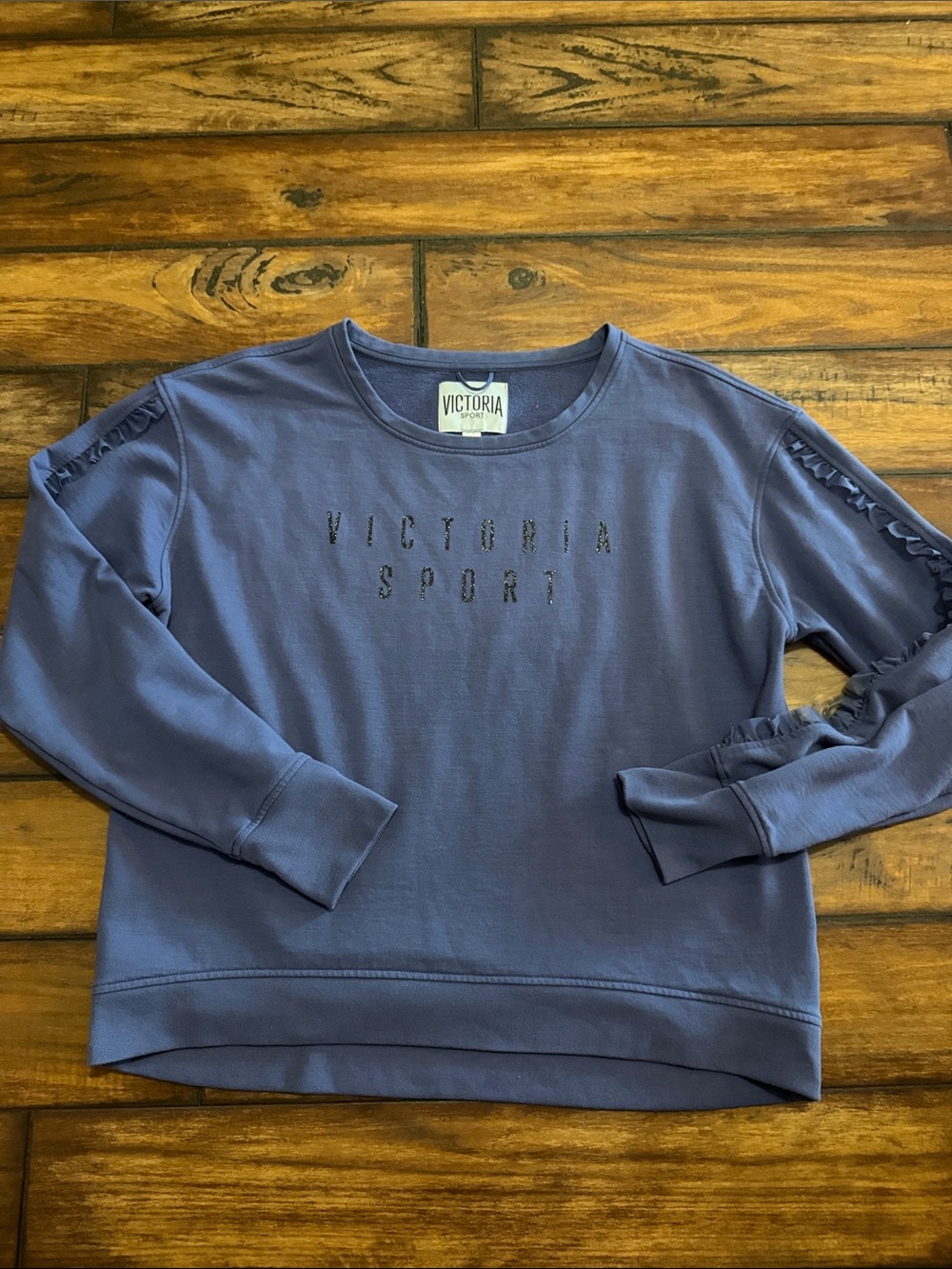 Victoria Sport Like New Women's Crewneck Sweatshirt in Slate Blue